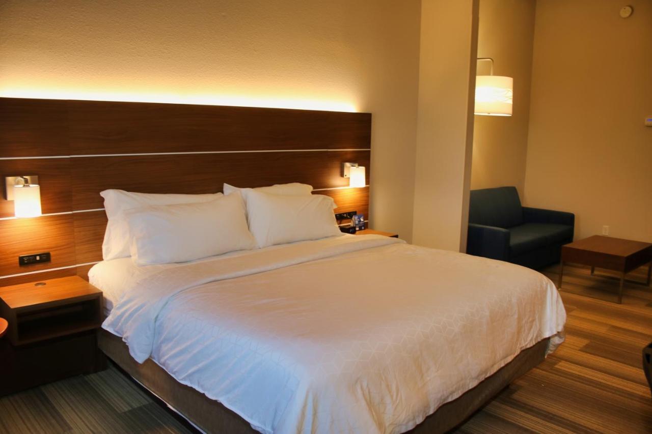 Holiday Inn Express By Ihg Douglas Zewnętrze zdjęcie