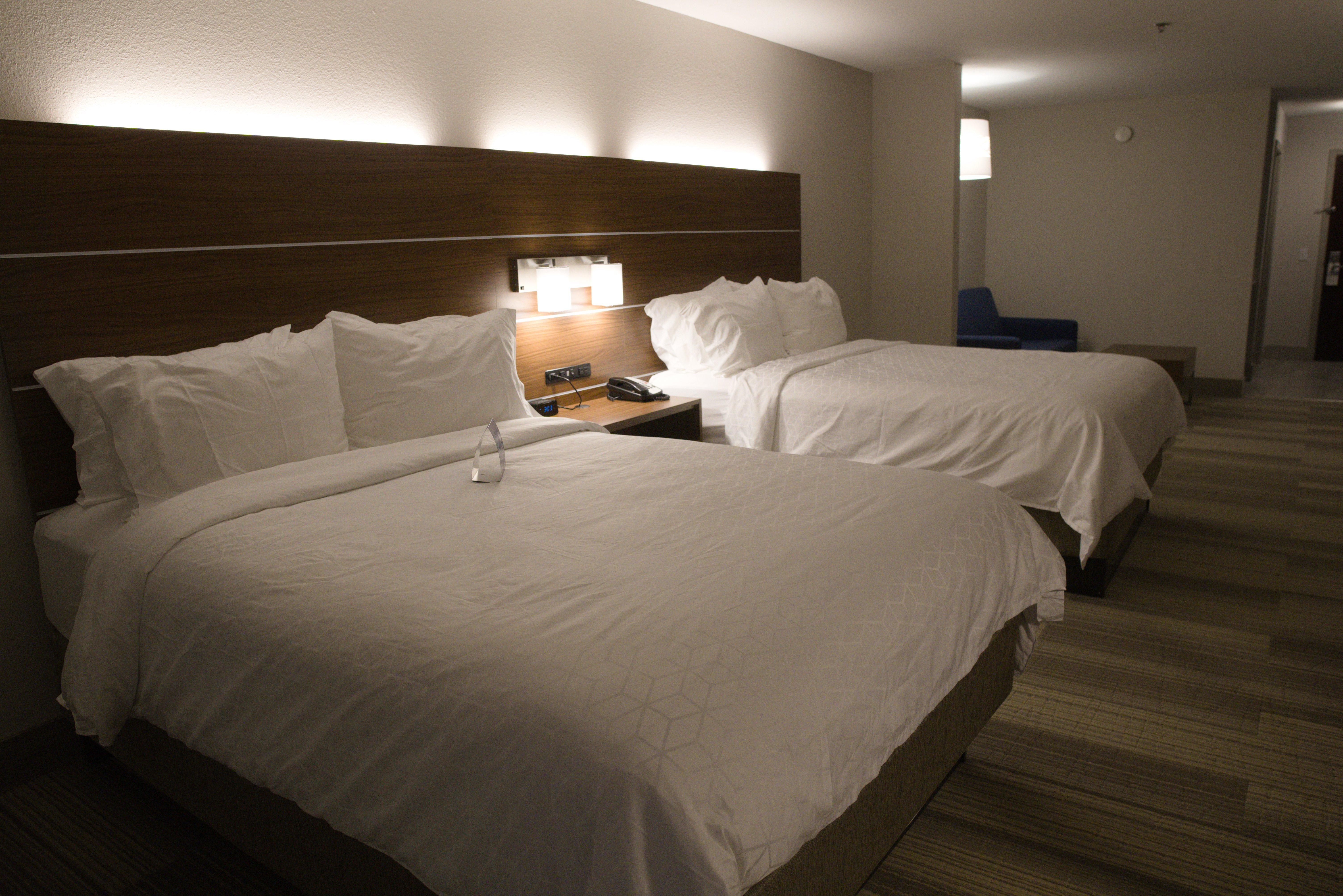 Holiday Inn Express By Ihg Douglas Zewnętrze zdjęcie